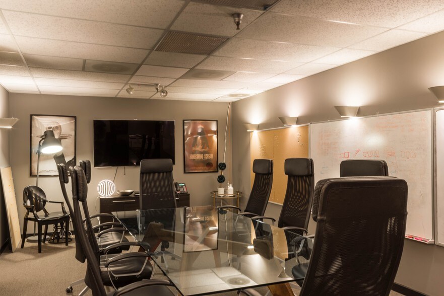 More Photos Of 3000 N Hollywood Way, Burbank Office For Lease