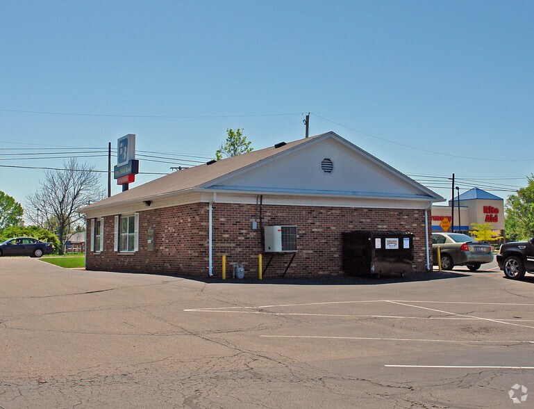 More Photos Of 430 Wolf Creek St, Brookville Bank For Sale