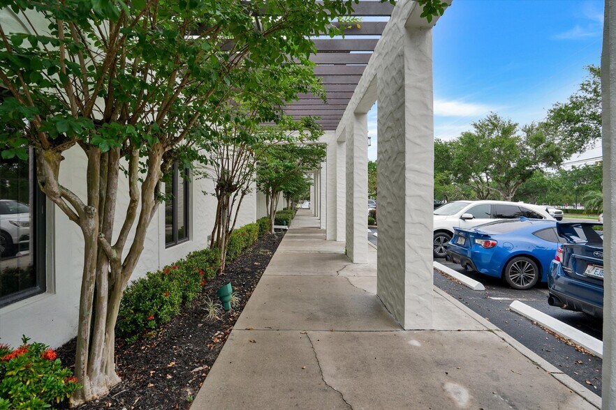 More Photos Of 6052 Turkey Lake Rd, Orlando Office For Lease