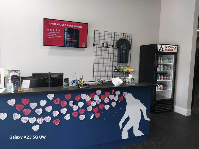 More Photos Of 126 Central Way, Kirkland Storefront For Lease