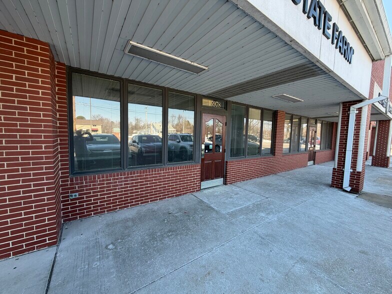 More Photos Of 16972-16982 Manchester Rd, Grover Storefront Retail Office For Lease