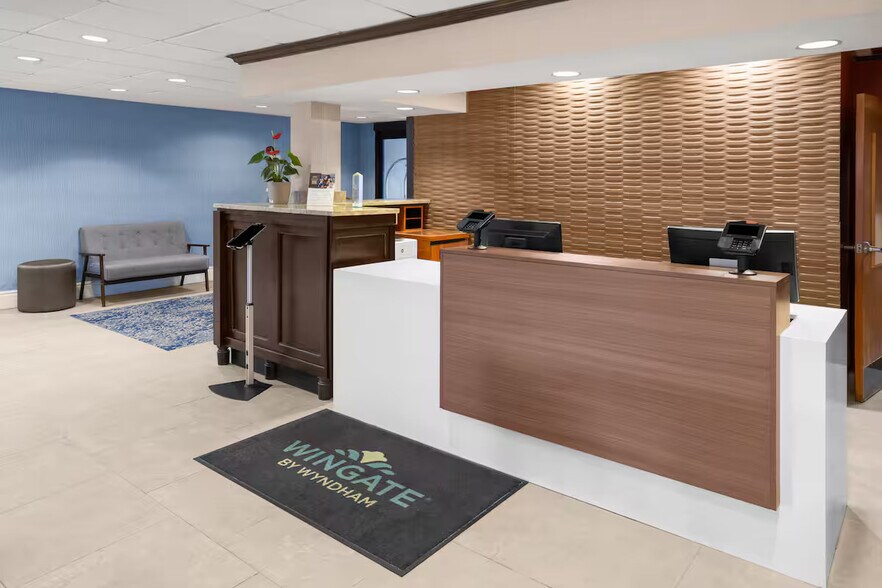 More Photos Of 210 Executive Dr, Cranberry Township Hotel For Sale