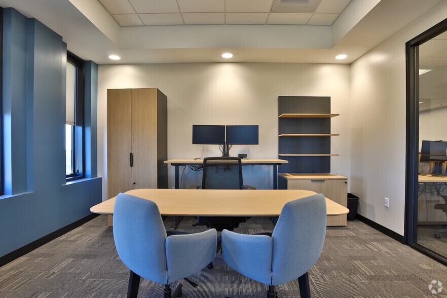 More Photos Of 101 N Main St, Greenville Office Residential For Lease