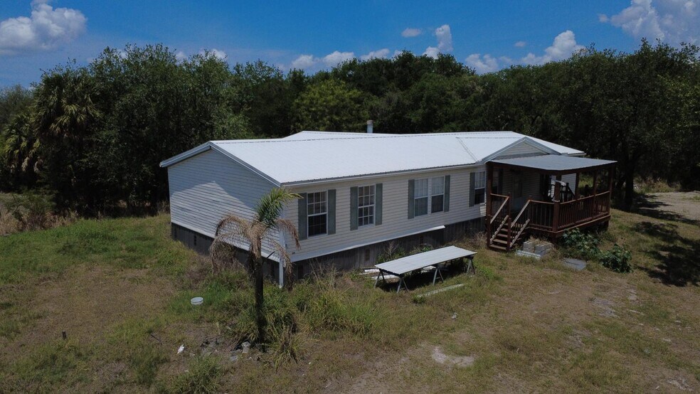 More Photos Of 5960 Jensen Rd, Tampa Land For Lease