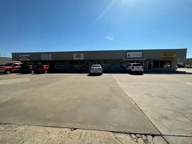 More Photos Of 5515 S Mingo Rd, Tulsa Unknown For Lease