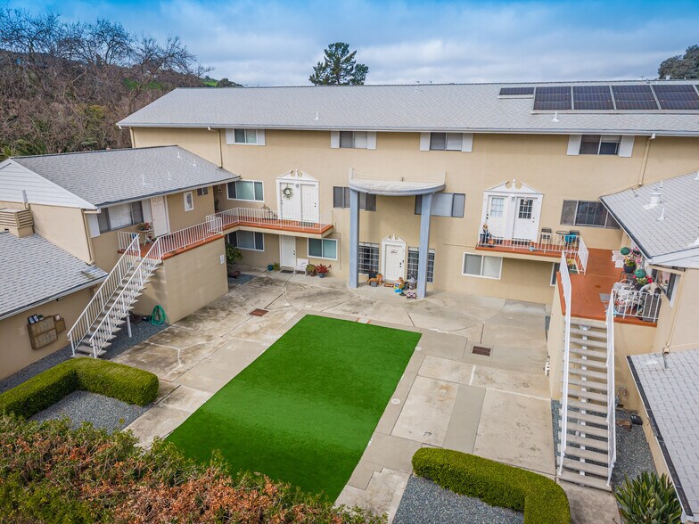 More Photos Of 811 Brown St, Martinez Apartments For Sale