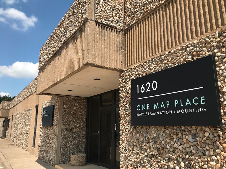 Primary Photo Of 1604-1620 Surveyor Blvd, Carrollton Unknown For Lease