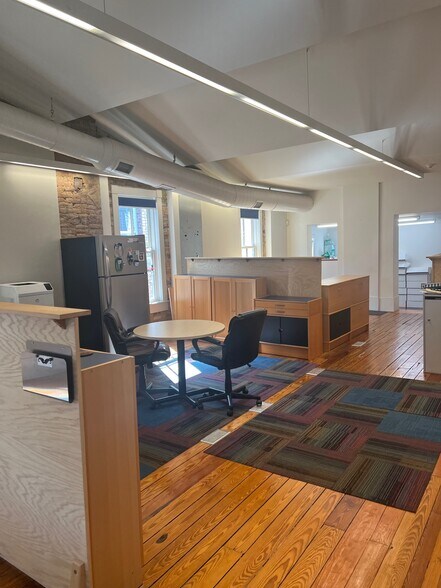More Photos Of 209 Cameron st, Winchester Office For Lease