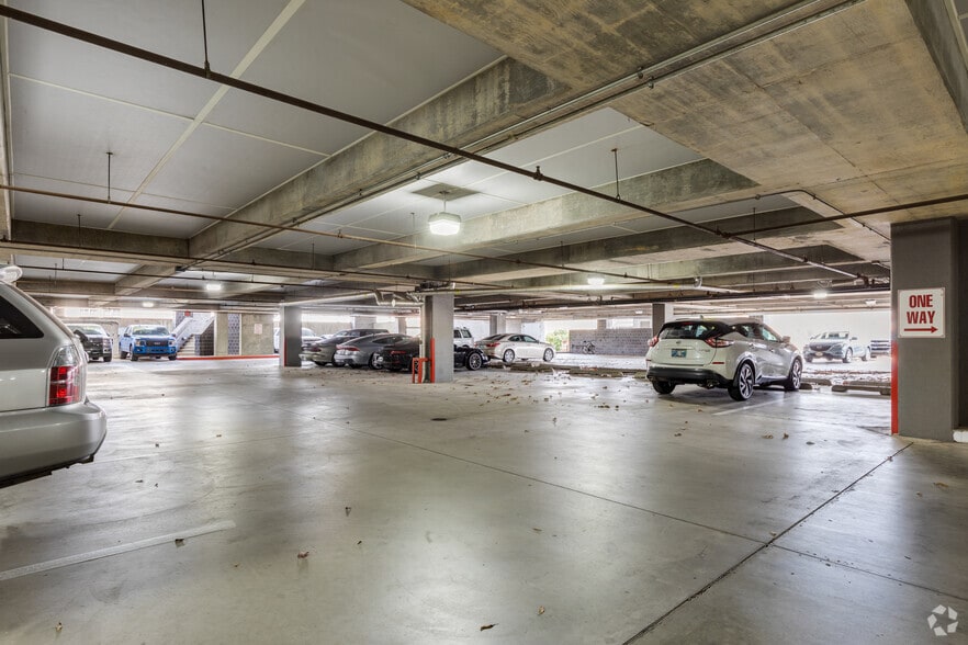 More Photos Of 1717 S Boulder Ave, Tulsa Office For Lease