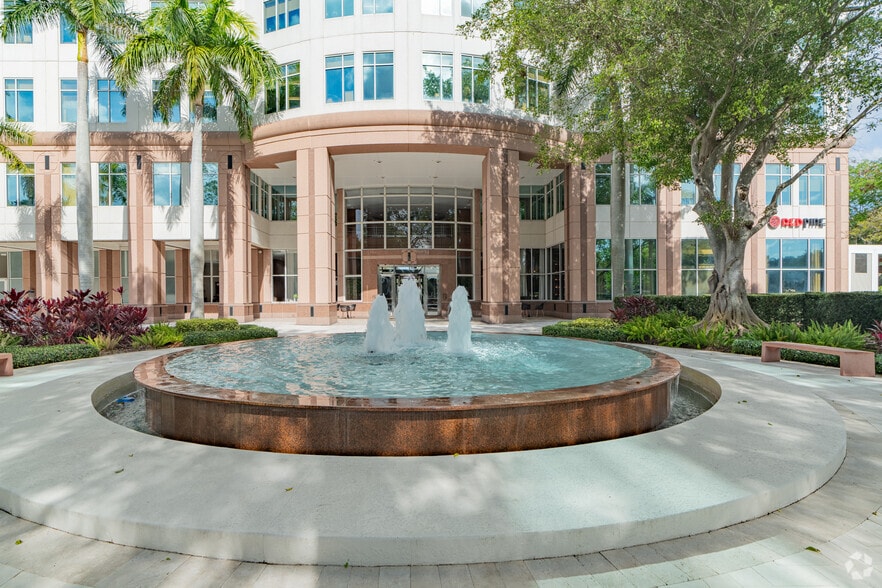 More Photos Of 1 Town Center Rd, Boca Raton Office For Lease