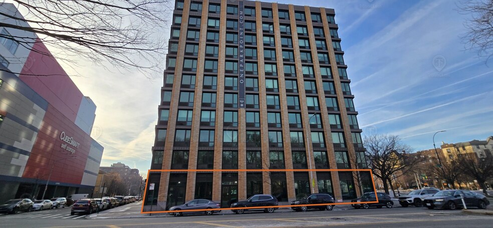 More Photos Of 1 Park Pt, Brooklyn Apartments For Lease