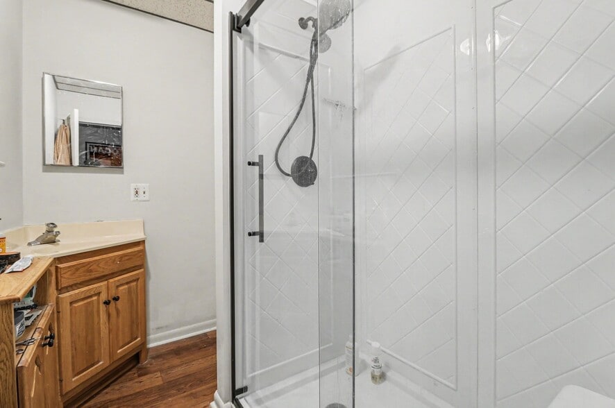 More Photos Of 31 N Washington St, Oxford Storefront Retail Residential For Sale