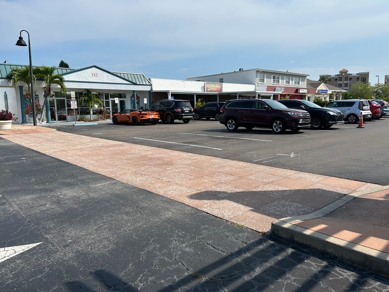 More Photos Of 152 107th Ave, Treasure Island Storefront Retail Residential For Lease