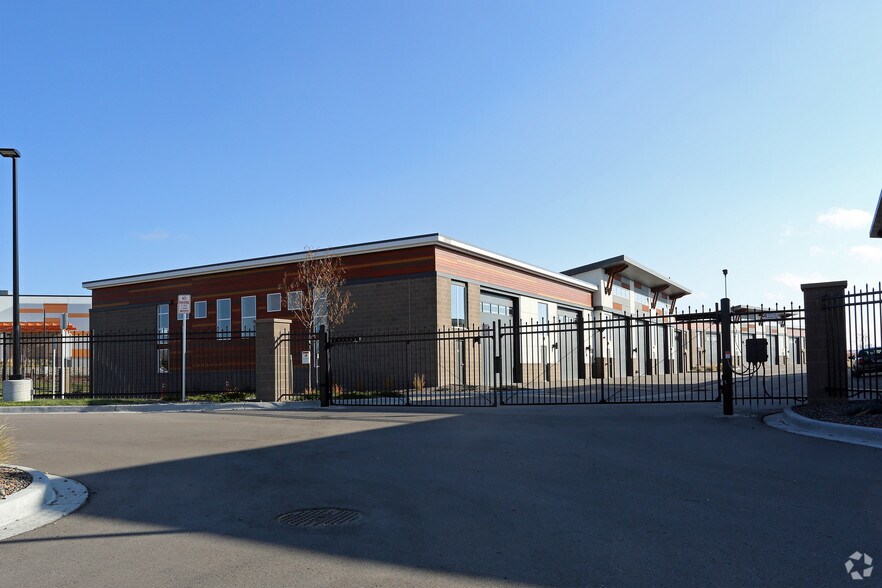 More Photos Of 18133 Lincoln Meadows Pky, Parker Self Storage For Sale