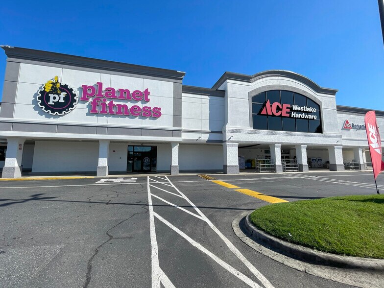Primary Photo Of 2910-2918 Mount Holly Huntersville Rd, Charlotte Unknown For Lease