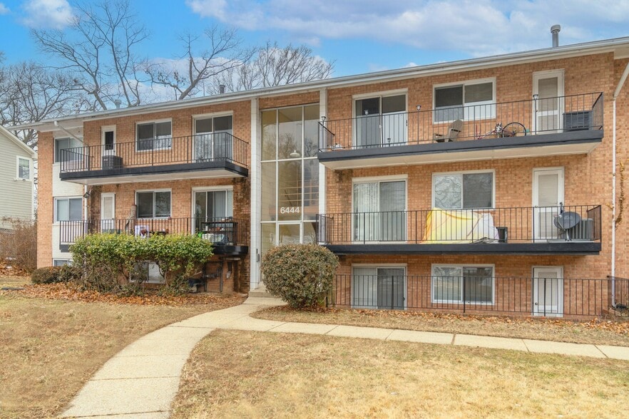 Primary Photo Of 6444 5th Ave, Takoma Park Apartments For Sale