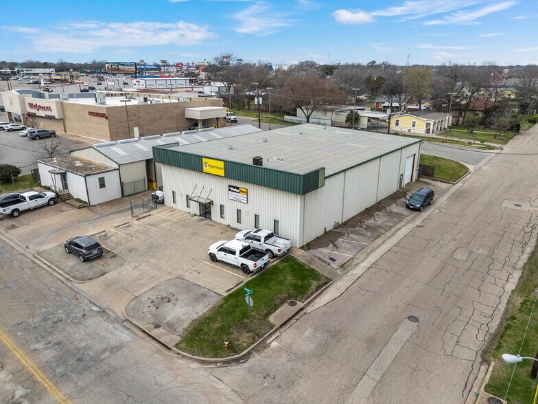 More Photos Of 2901 Speight Ave, Waco Warehouse For Sale