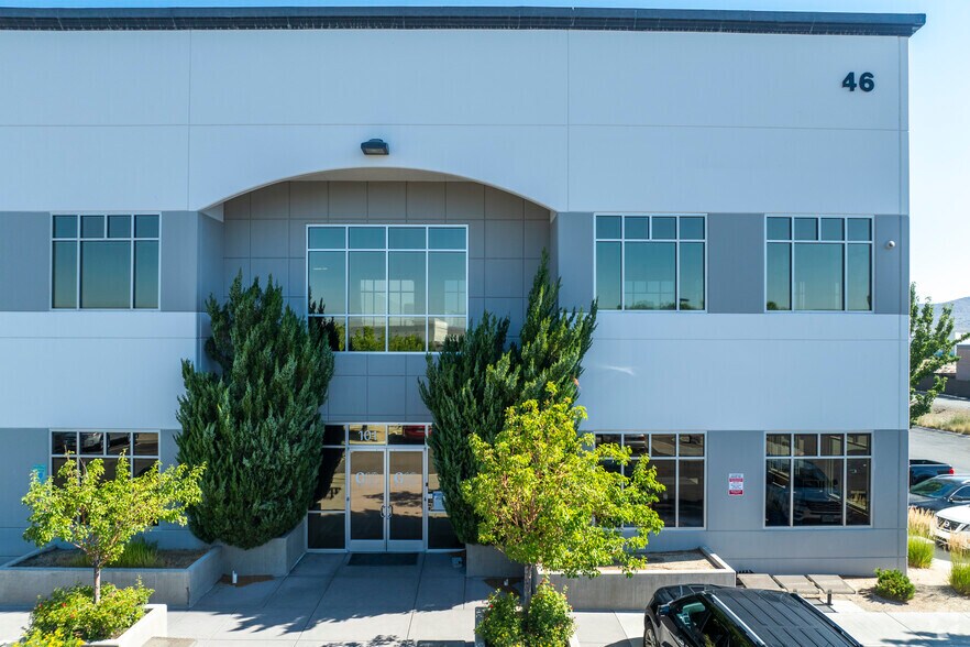 More Photos Of 46 Isidor Ct, Sparks Distribution For Lease