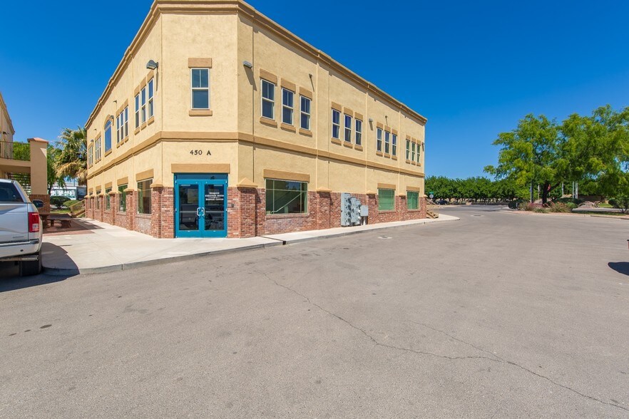 More Photos Of 450 Hillside Dr, Mesquite Medical For Lease