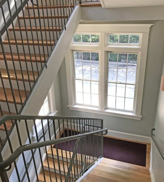 More Photos Of 1629 Monroe Dr, Atlanta Office For Lease