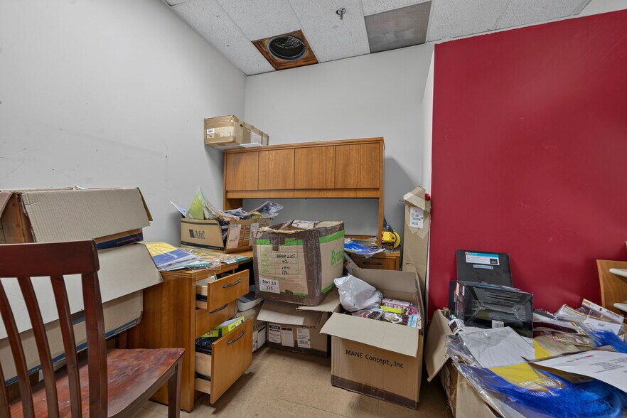 More Photos Of 131 Boston Rd, North Billerica General Retail For Sale