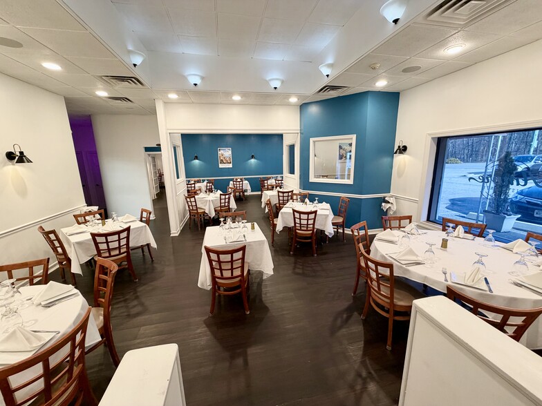 More Photos Of 136-154 Rifle Camp Rd, Woodland Park General Retail For Sale