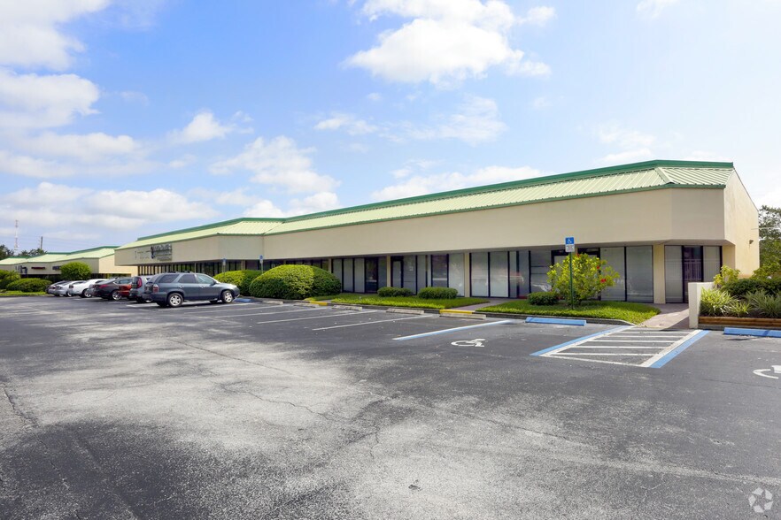 More Photos Of 5637-5791 49th St N, Kenneth City Medical For Lease