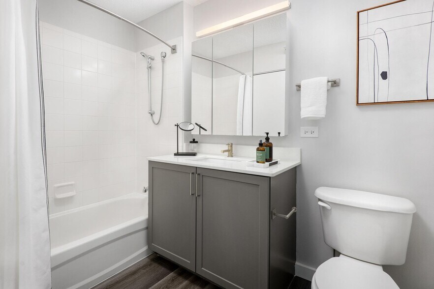 More Photos Of 400 E South Water St, Chicago Apartments For Lease