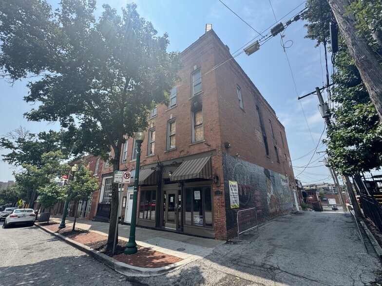 More Photos Of 4112 Pennsylvania Ave, Kansas City Storefront For Sale