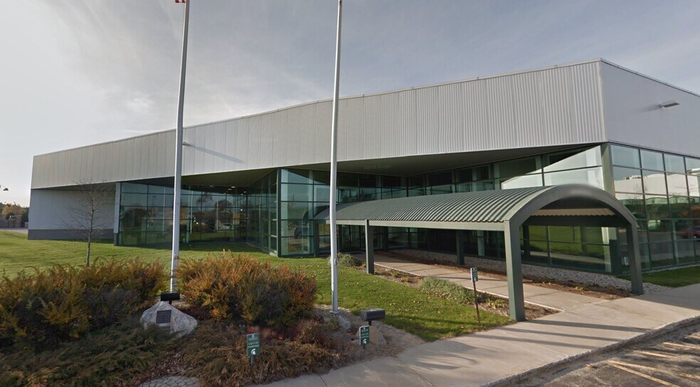 More Photos Of 100 Harbor Dr, Charlevoix Manufacturing For Sale