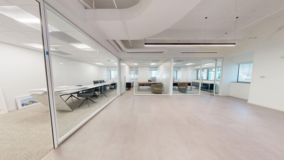 More Photos Of 201 S Biscayne Blvd, Miami Office Residential For Lease