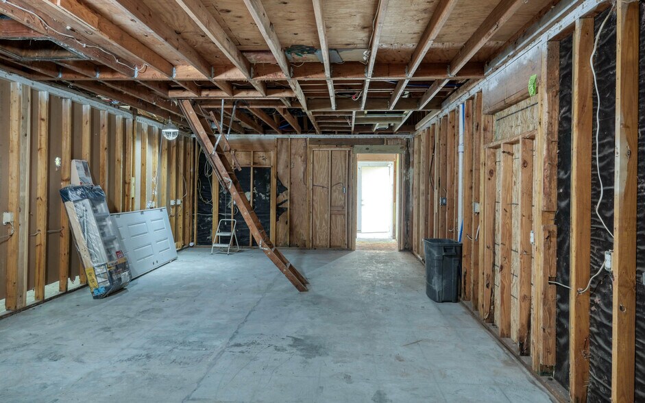 More Photos Of 30291 FM 1488 Rd, Waller Lodge Meeting Hall For Sale