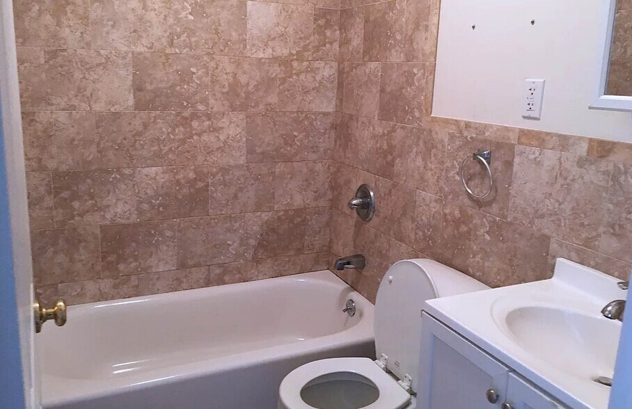 More Photos Of 2374 29th St, Astoria Apartments For Sale