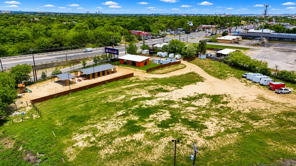 More Photos Of 1916 Austin Hwy, San Antonio General Retail For Sale