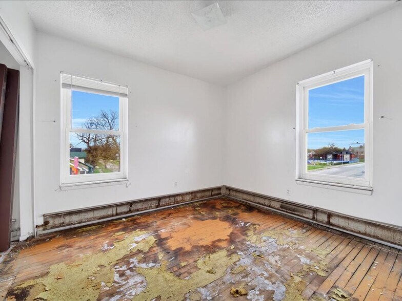 More Photos Of 280 Richton St, Highland Park Apartments For Sale