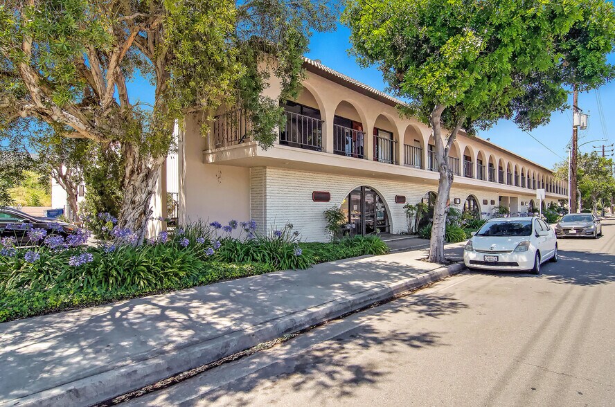 More Photos Of 11562-11590 Trask Ave, Garden Grove Flex For Lease