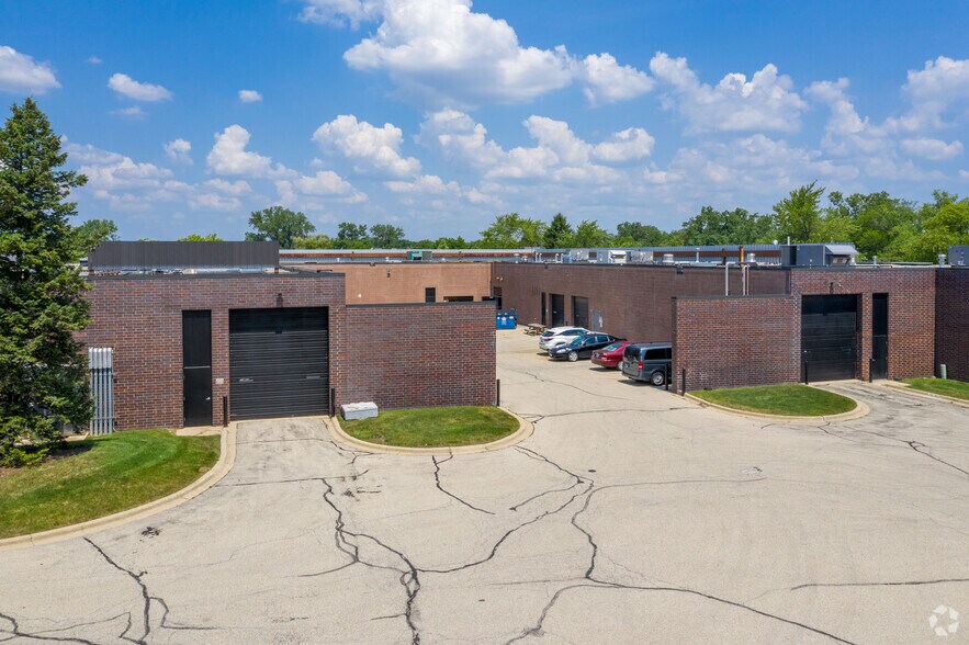 More Photos Of 1601 Feehanville Dr, Mount Prospect Research And Development For Lease