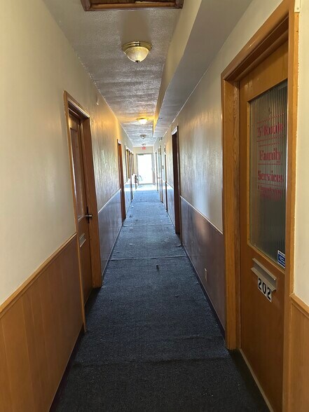 More Photos Of 3489 N 76th St, Milwaukee Office For Sale