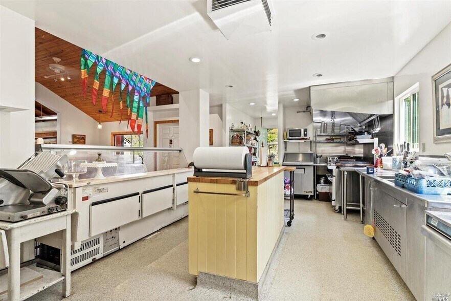 More Photos Of 26651 Hwy 128, Yorkville Freestanding For Sale