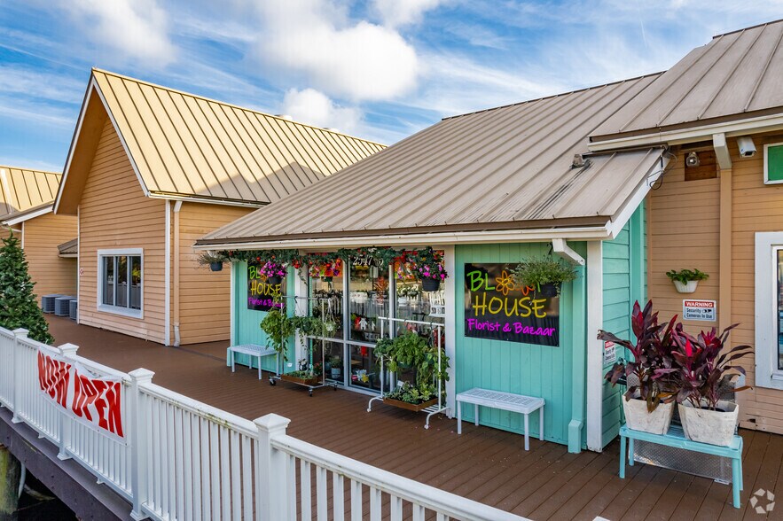 More Photos Of 26583-27001 Us Highway 19 N, Clearwater Unknown For Lease