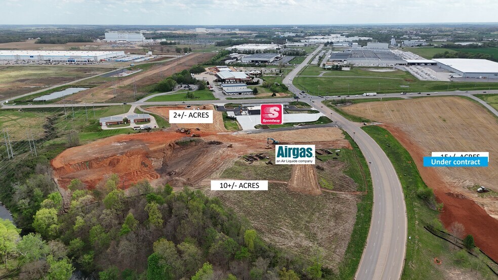 More Photos Of 3820 Guthrie Hwy, Clarksville Land For Sale
