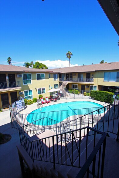 More Photos Of 6635 Wilkinson Ave, North Hollywood Apartments For Sale