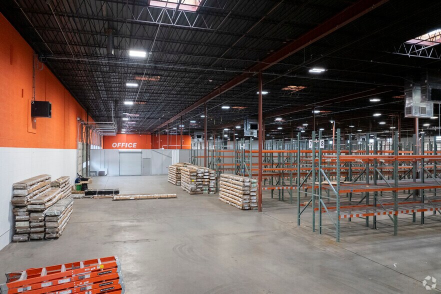 More Photos Of 4800 Dahlia St, Denver Warehouse For Lease