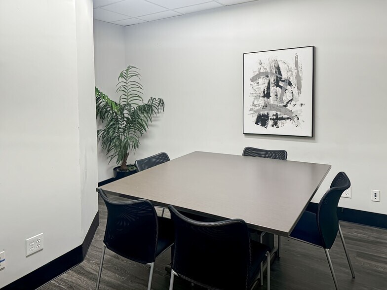 More Photos Of 468 N Camden Dr, Beverly Hills Coworking Space