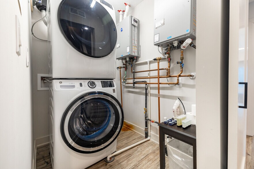 More Photos Of 830 Henry St, Ann Arbor Apartments For Sale