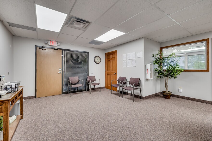 More Photos Of 4205 Lancaster Ln N, Plymouth Office For Sale