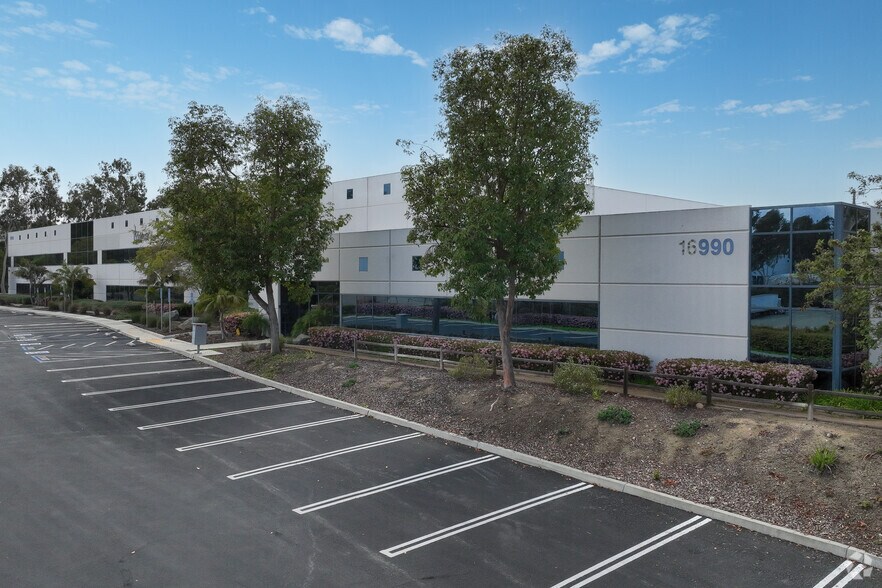Primary Photo Of 16990 Goldentop Rd, San Diego Research And Development For Lease