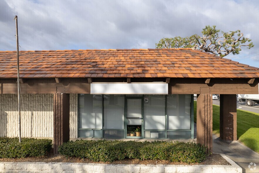 More Photos Of 12781 Western Ave, Garden Grove Unknown For Lease