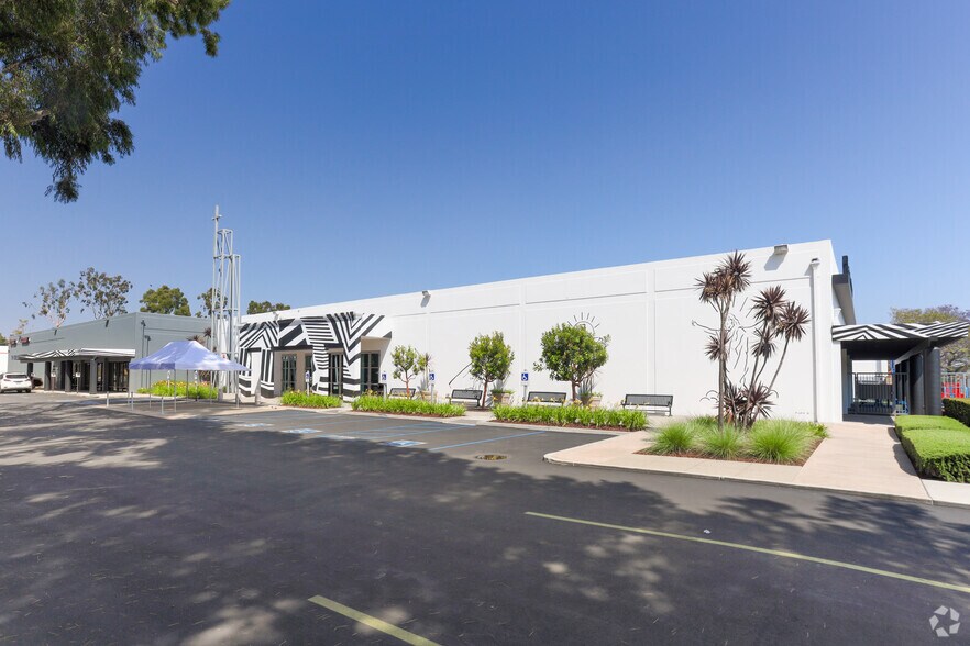 More Photos Of 102 Baker St, Costa Mesa Religious Facility For Sale