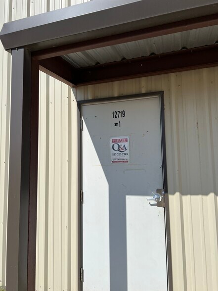 More Photos Of 4632 CR 617, Alvarado Industrial For Lease